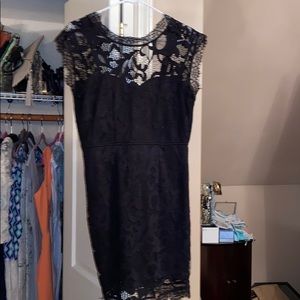Lace dress with zipper back